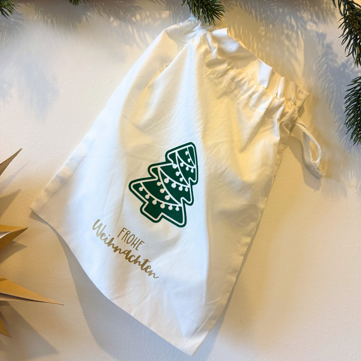 Weihnachts Geschenkbeutel Bio-Baumwolle | Tannenbaum & „Frohe Weihnachten“